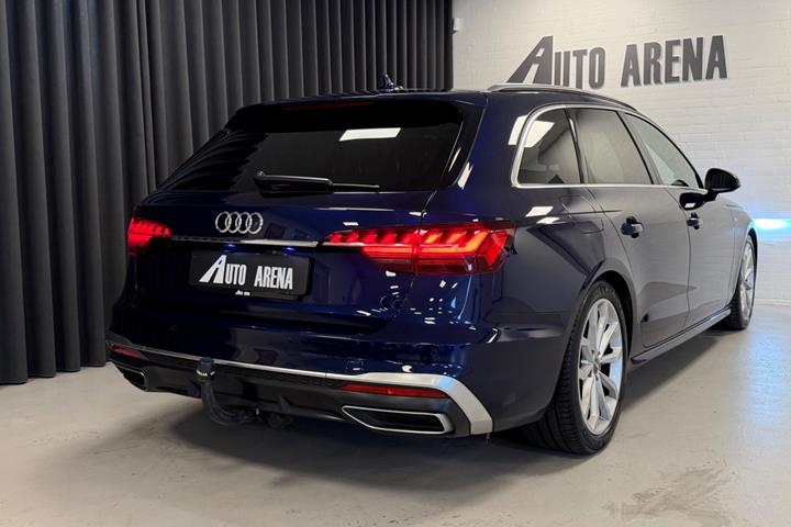 Blå Audi A4 fra 2020