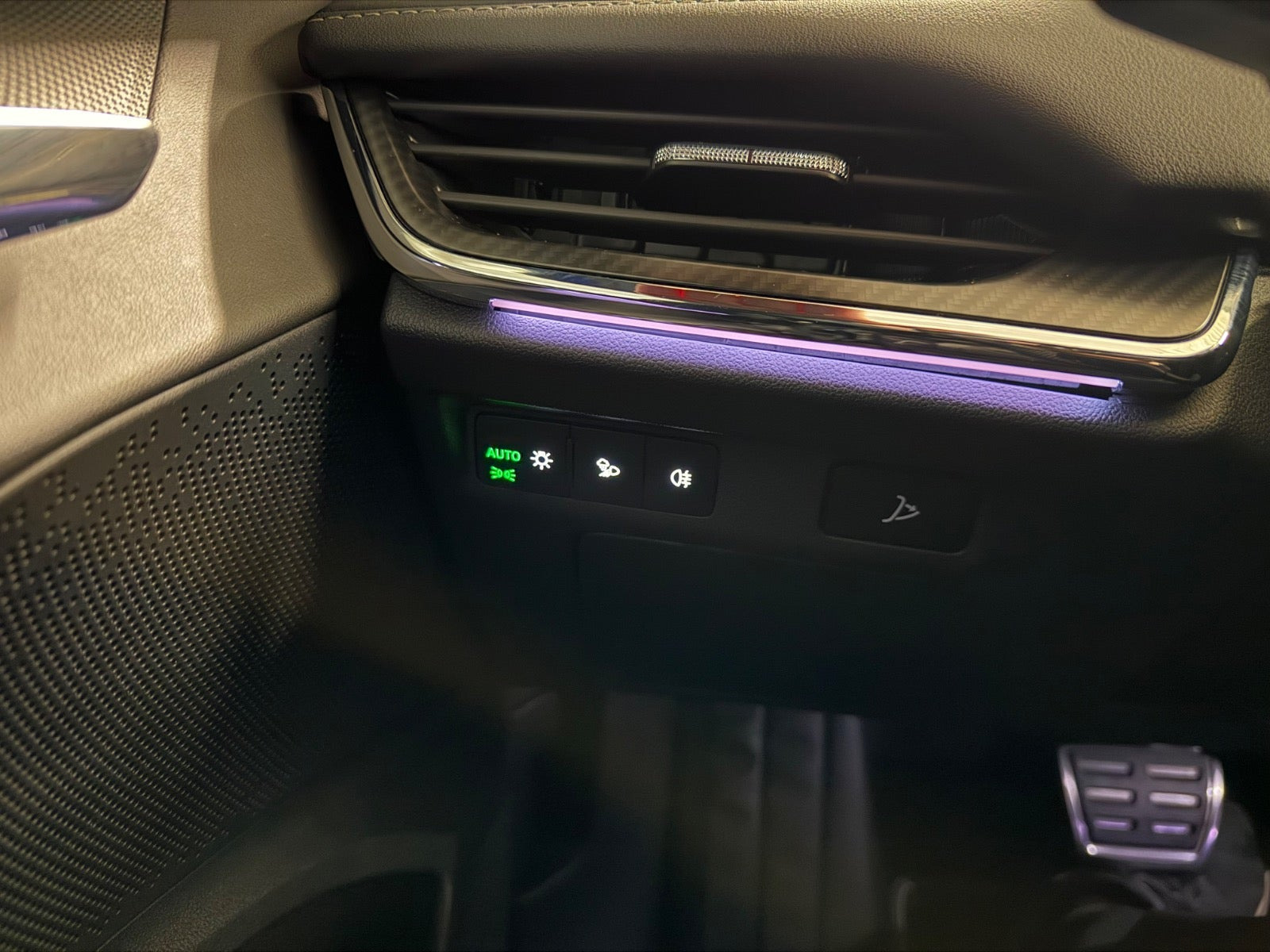 Blå Skoda Enyaq fra 2022