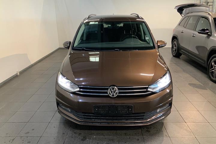 Brun VW Touran fra 2017