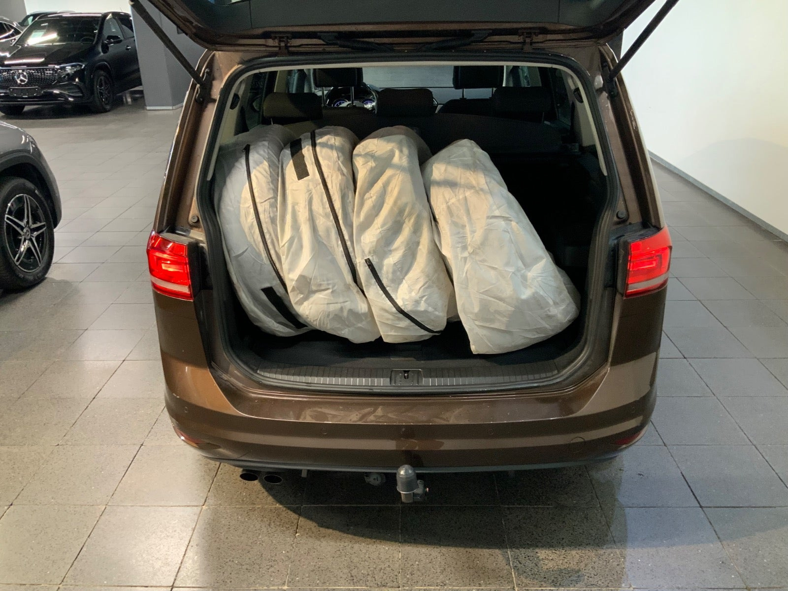 Brun VW Touran fra 2017