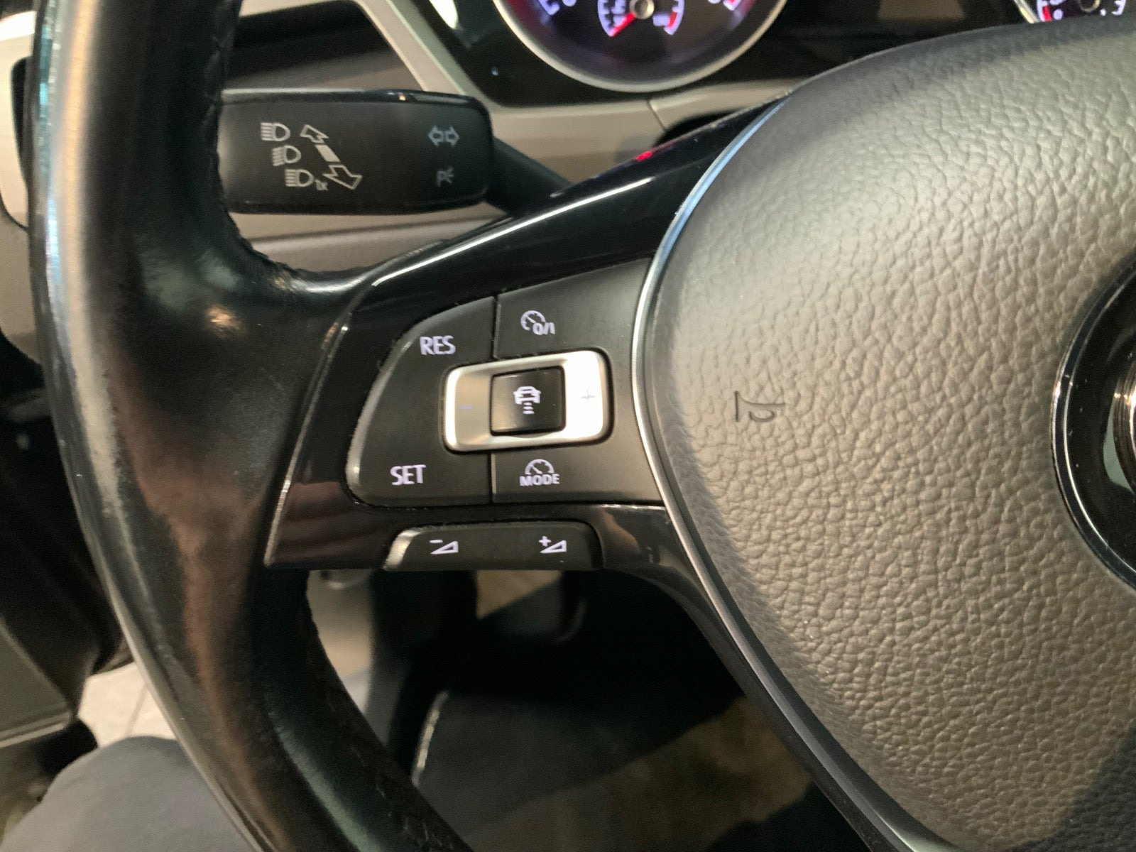 Brun VW Touran fra 2017