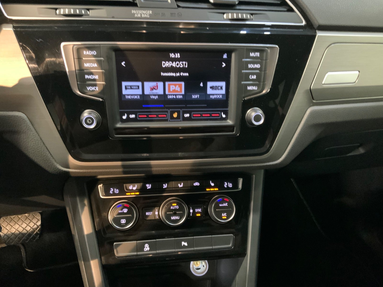 Brun VW Touran fra 2017