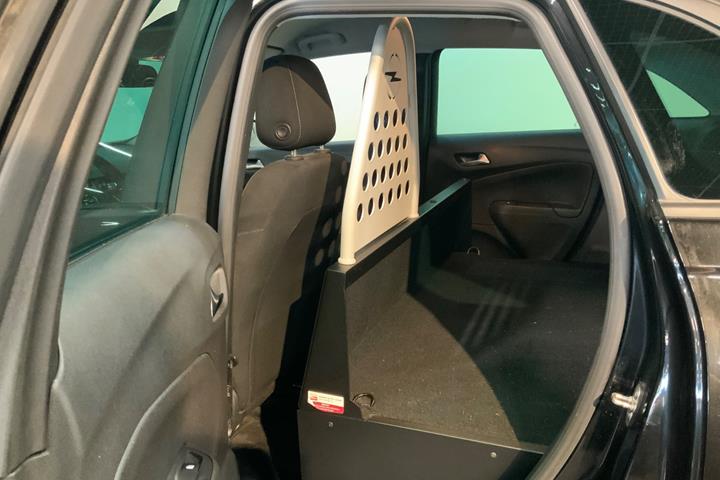 Sort Opel Crossland X fra 2019