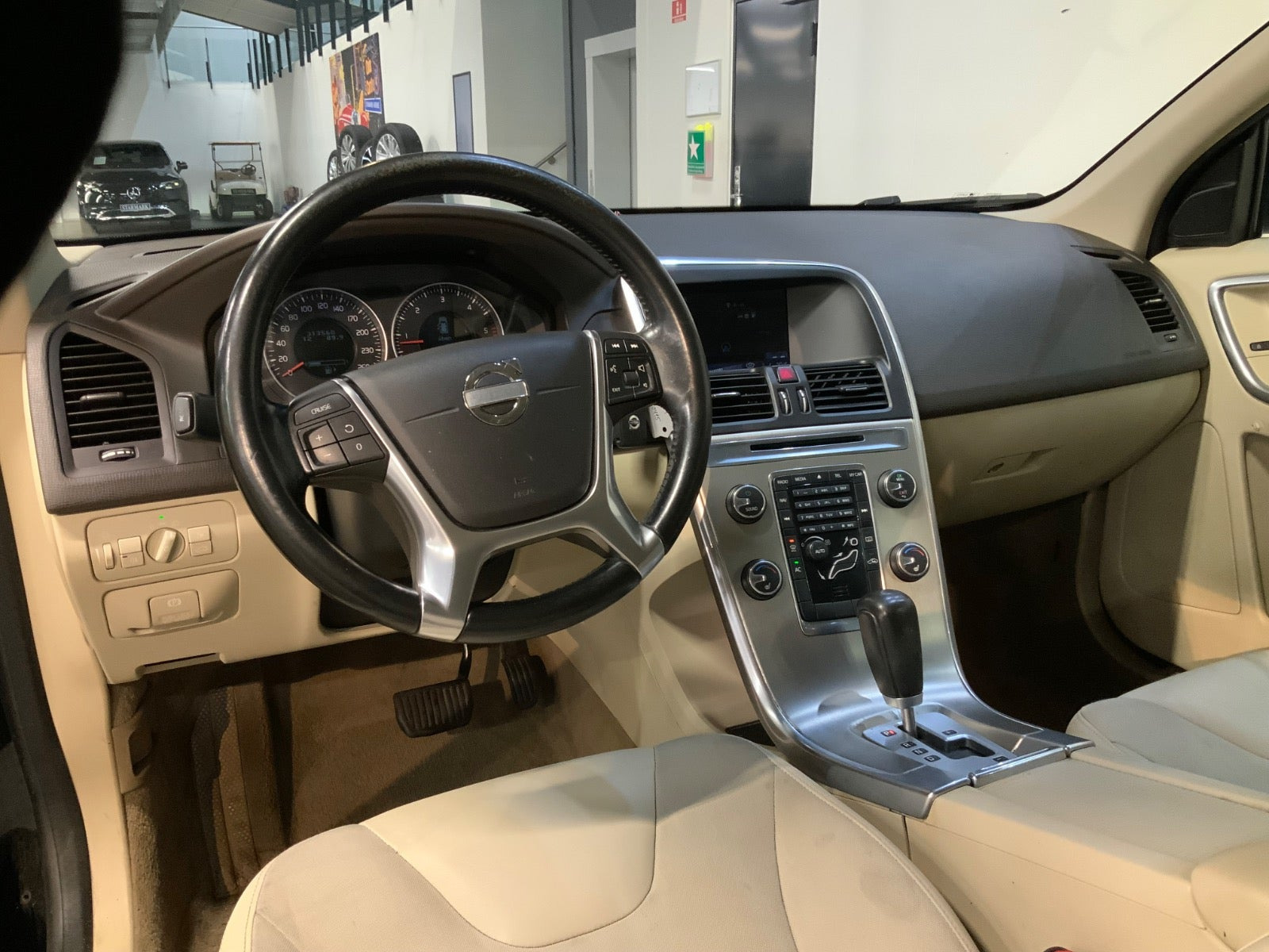 Sort Volvo XC60 fra 2011