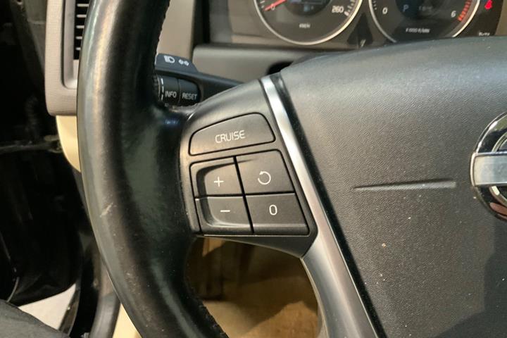 Sort Volvo XC60 fra 2011