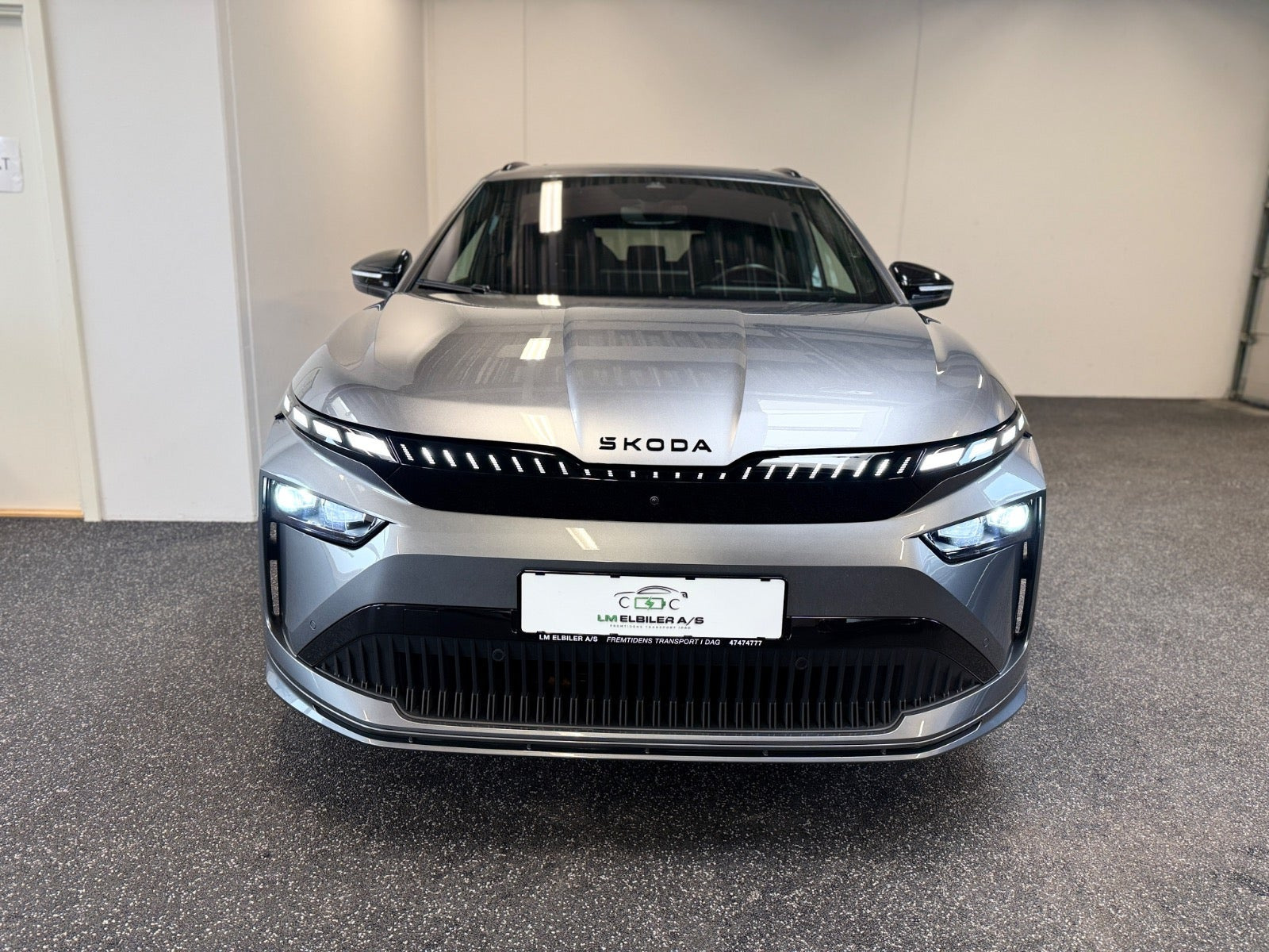 Grå Skoda Enyaq fra 2026