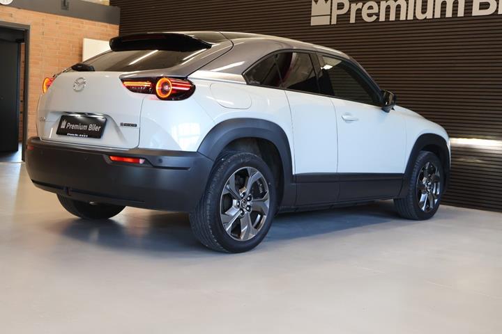 Grå Mazda MX-30 fra 2020