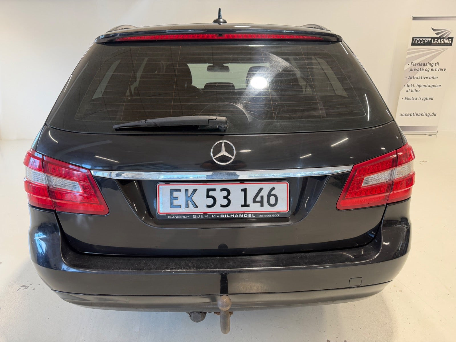 Sort Mercedes E220 fra 2011