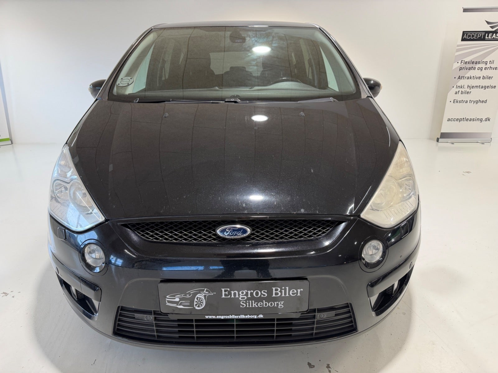 Sort Ford S-MAX fra 2009