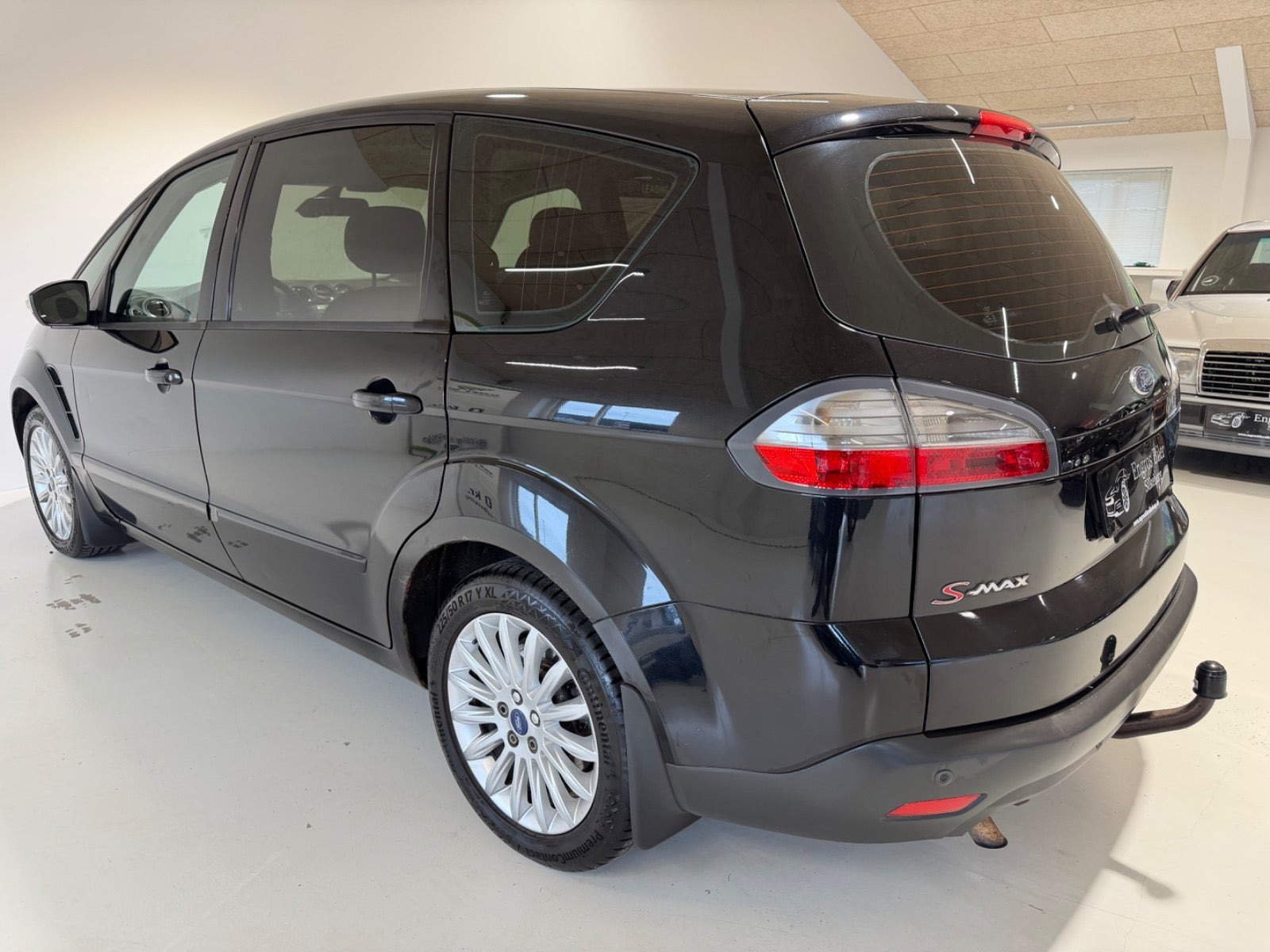 Sort Ford S-MAX fra 2009
