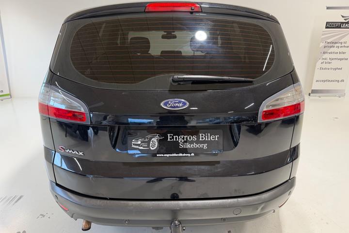 Sort Ford S-MAX fra 2009