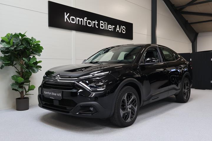Sort Citroën C4 X fra 2024