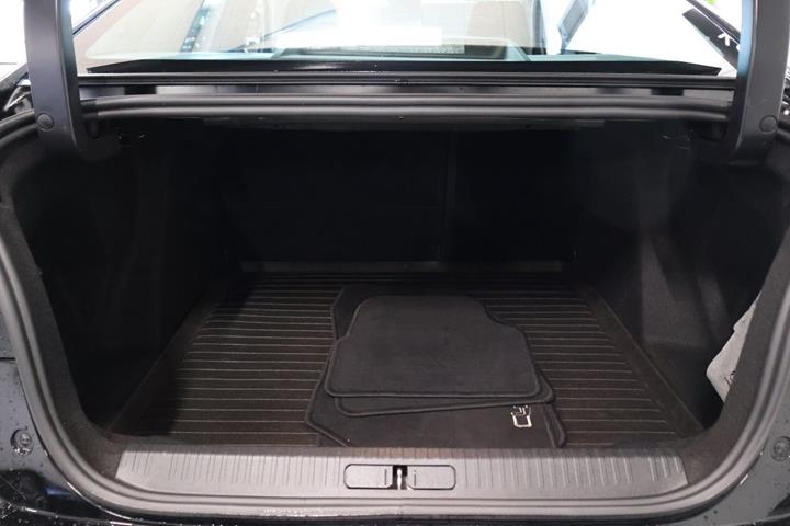 Sort Citroën C4 X fra 2024