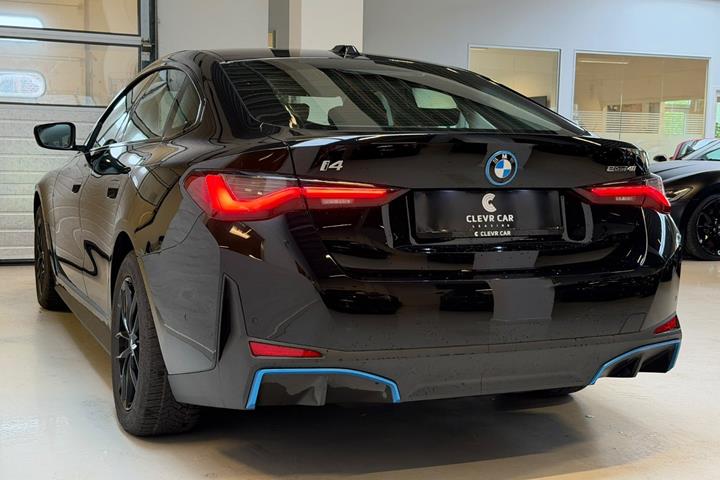 Sort BMW i4 fra 2023