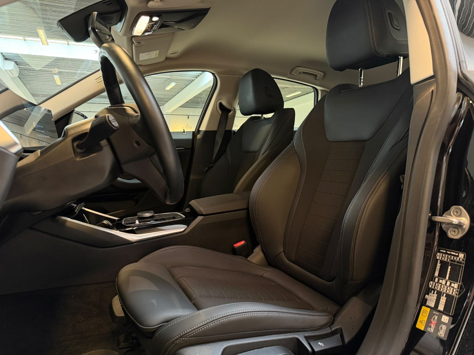 Sort BMW i4 fra 2023