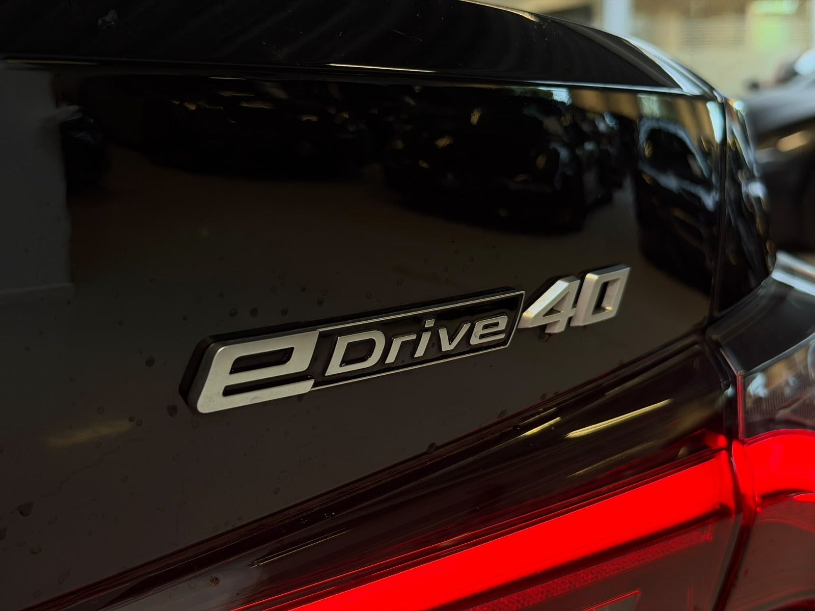 Sort BMW i4 fra 2023