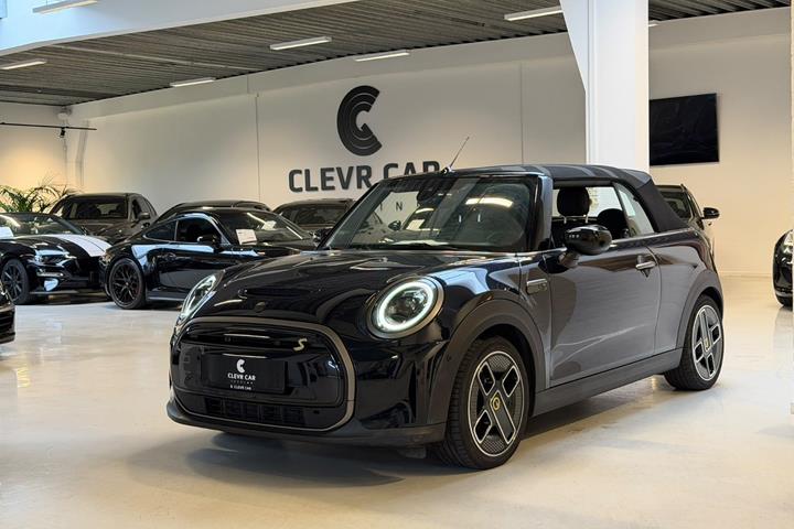 Sort Mini Cooper SE fra 2023