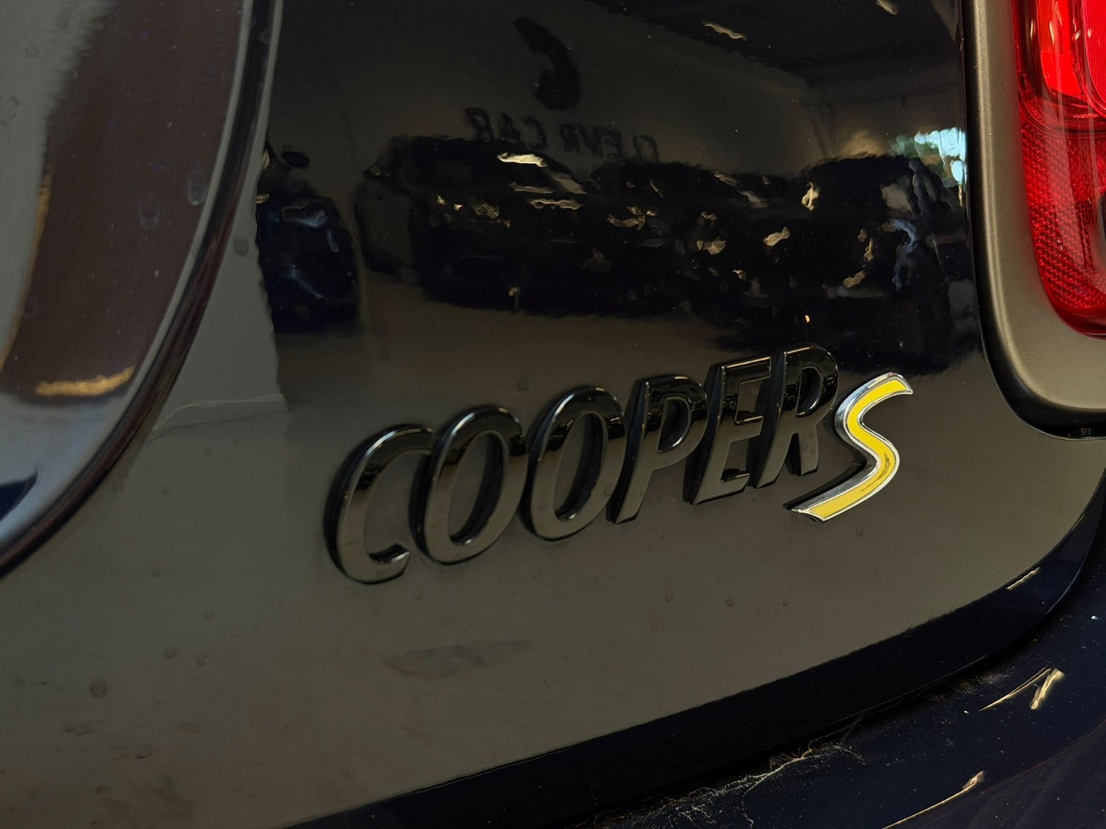 Sort Mini Cooper SE fra 2023