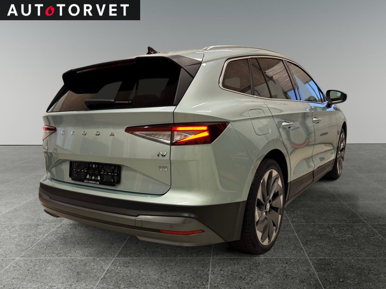 Turquoise Skoda Enyaq fra 2021