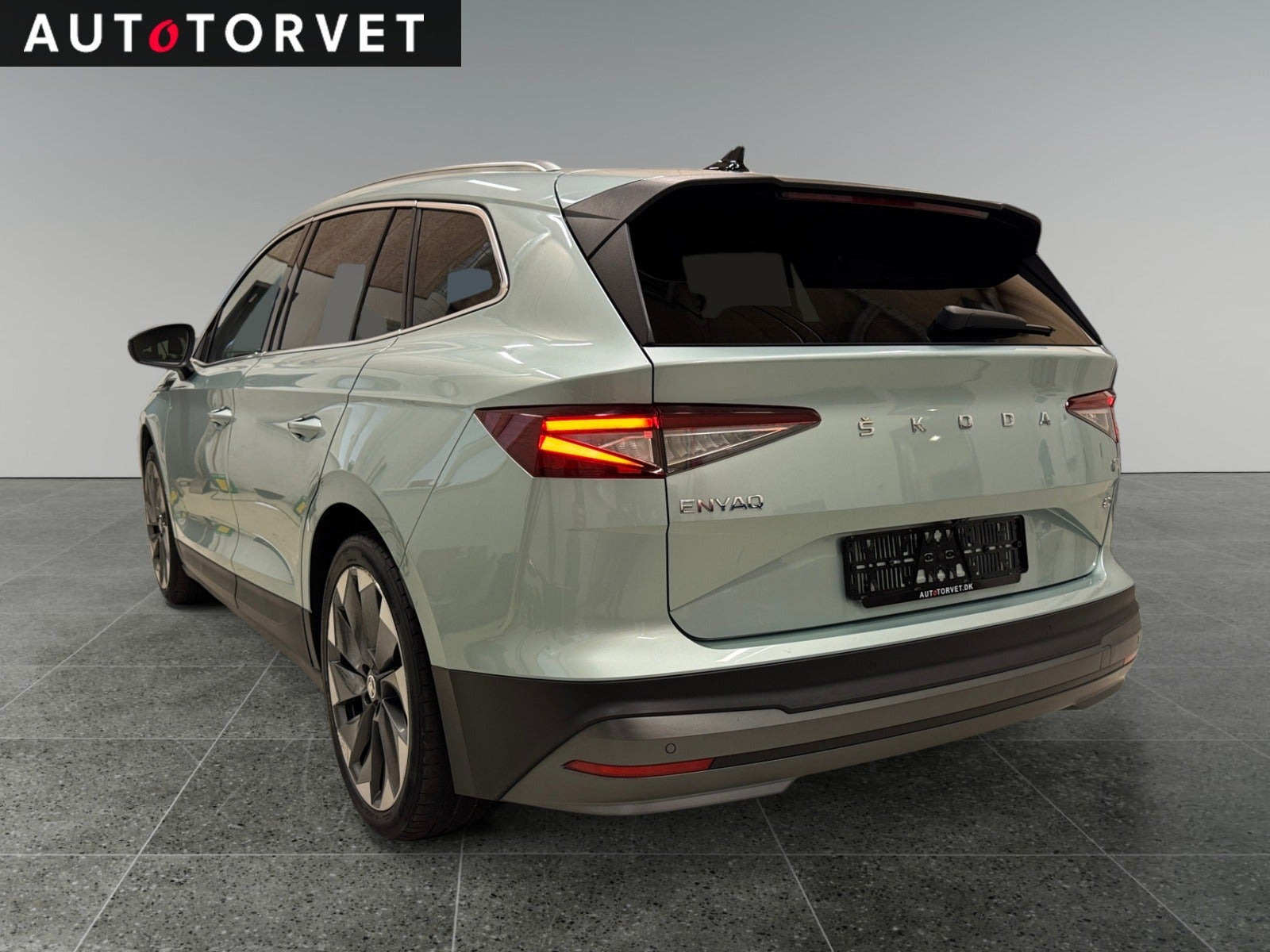 Turquoise Skoda Enyaq fra 2021