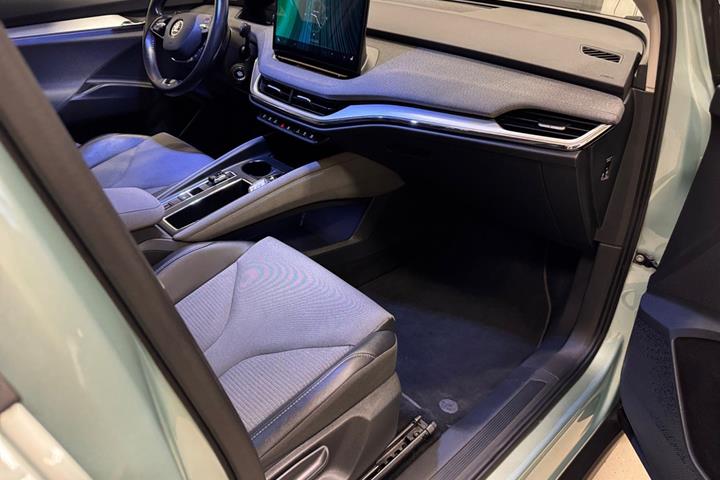 Turquoise Skoda Enyaq fra 2021