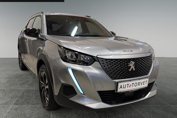 Sølv Peugeot e-2008 fra 2023