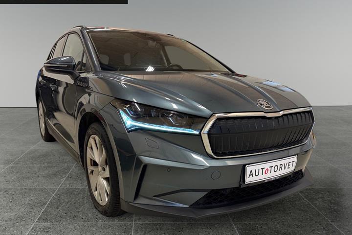 Grå Skoda Enyaq fra 2021