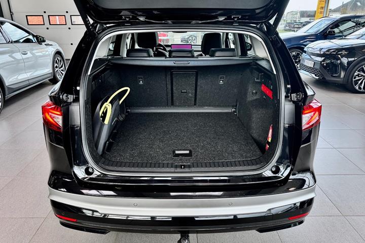 Sort Skoda Enyaq fra 2026