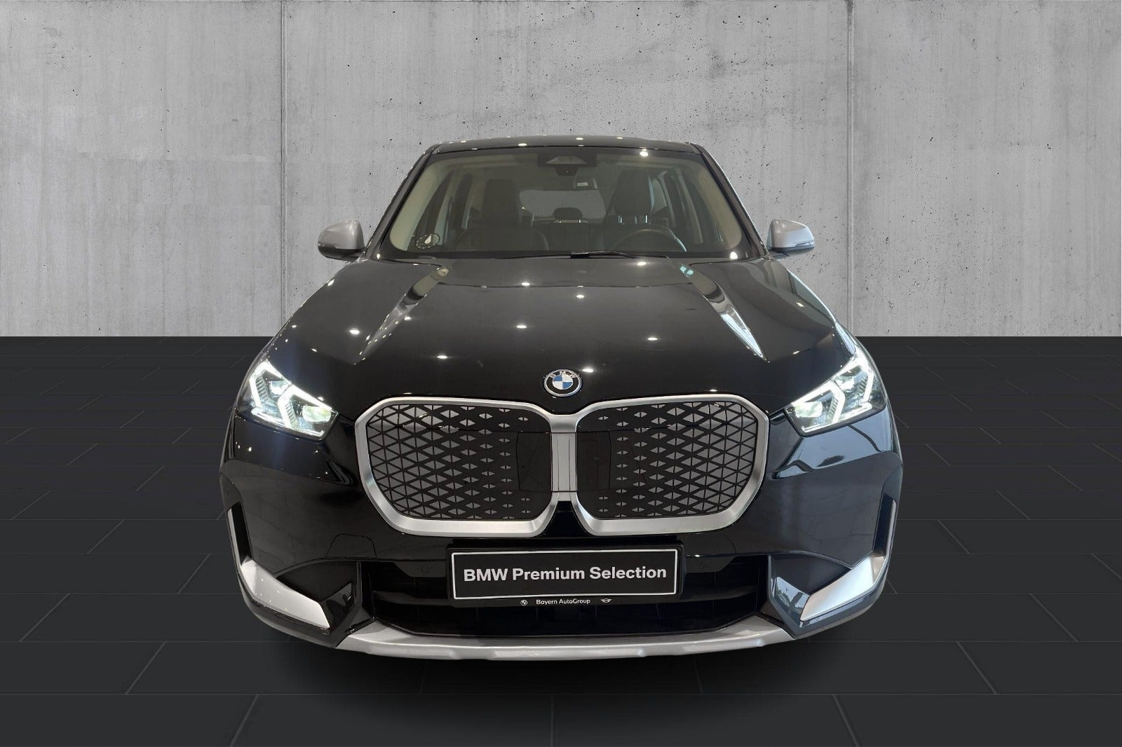 Sort BMW iX1 fra 2024