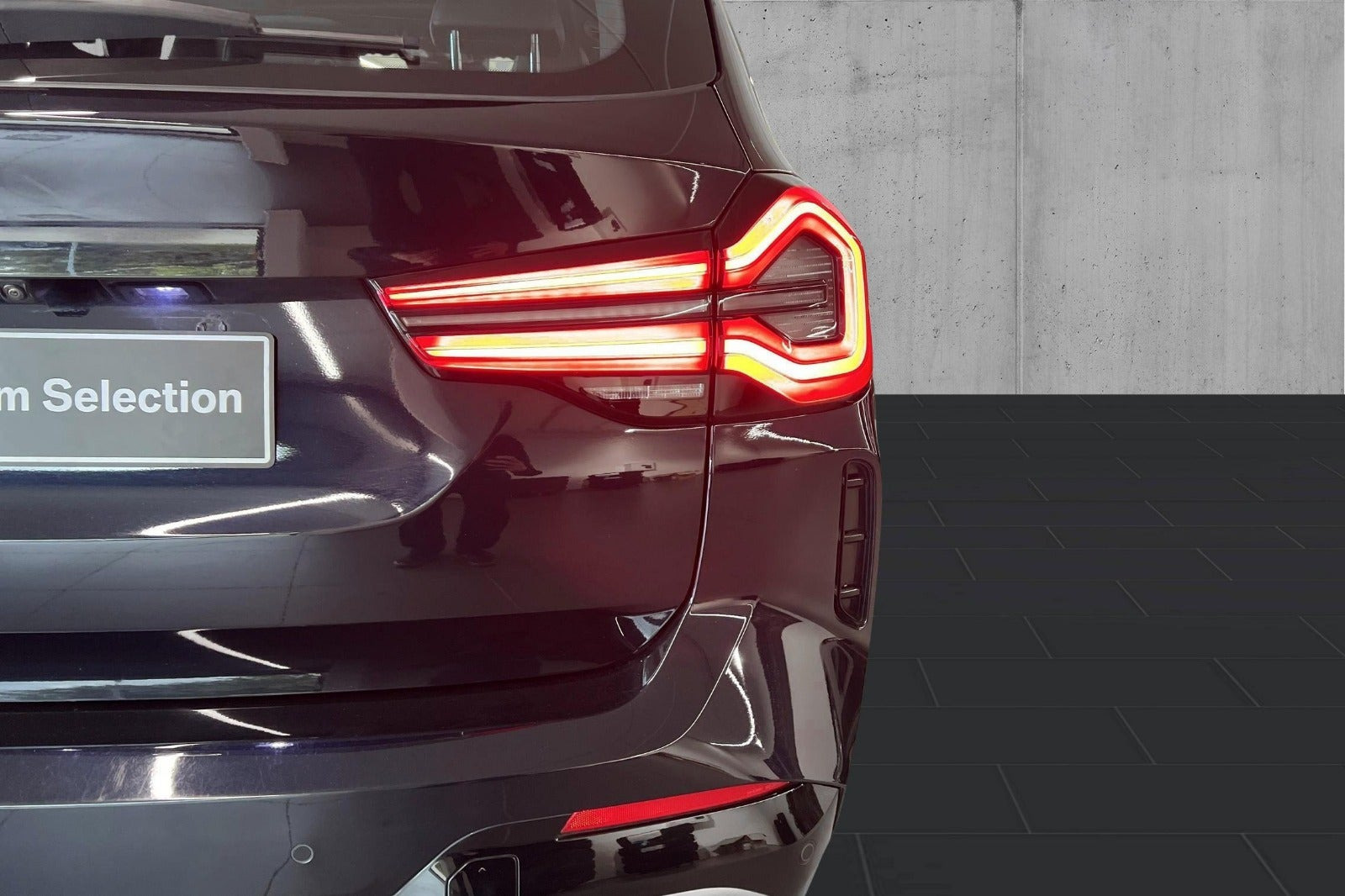 Sort BMW iX3 fra 2024