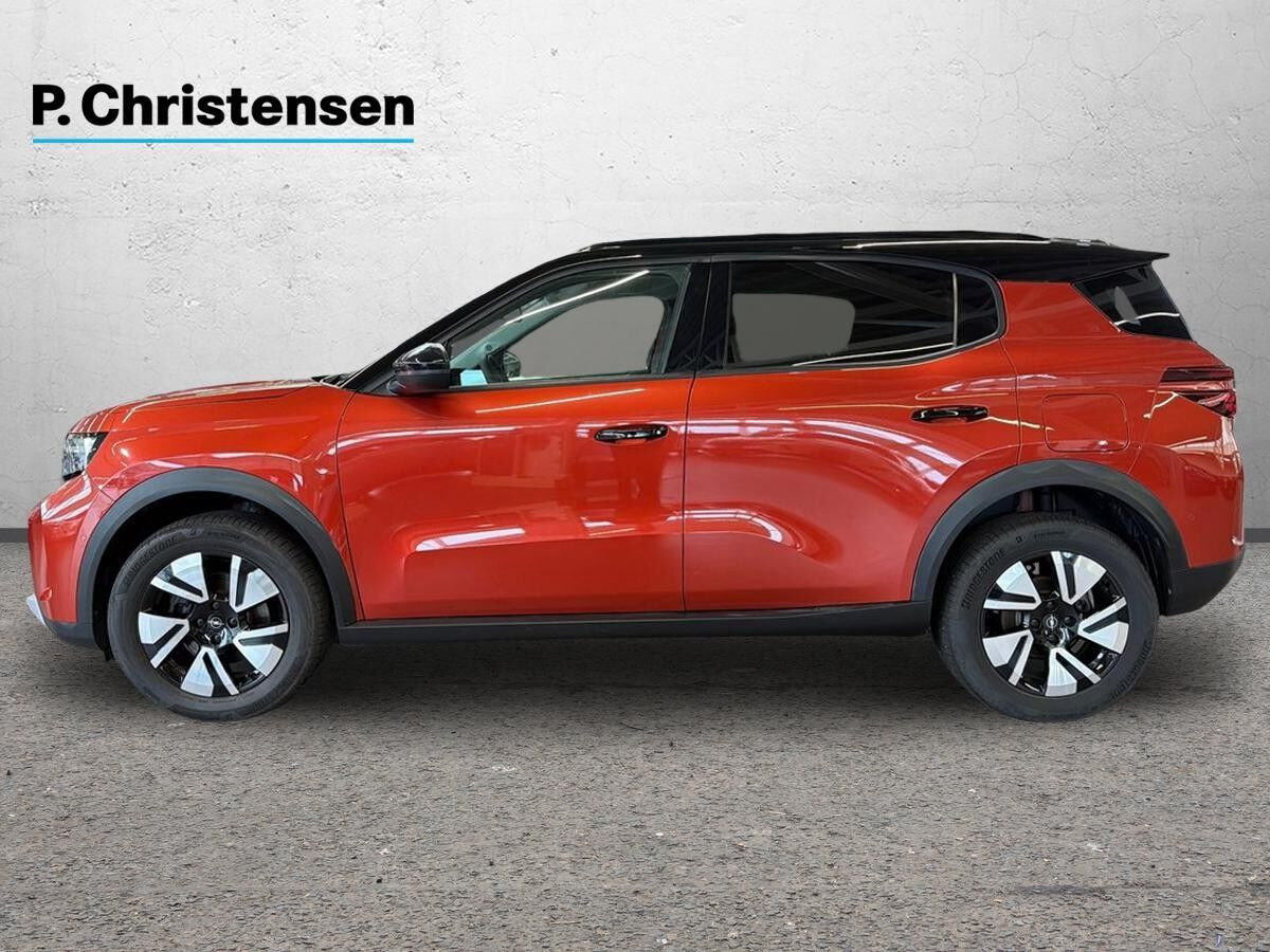 Orange Opel Frontera fra 2025