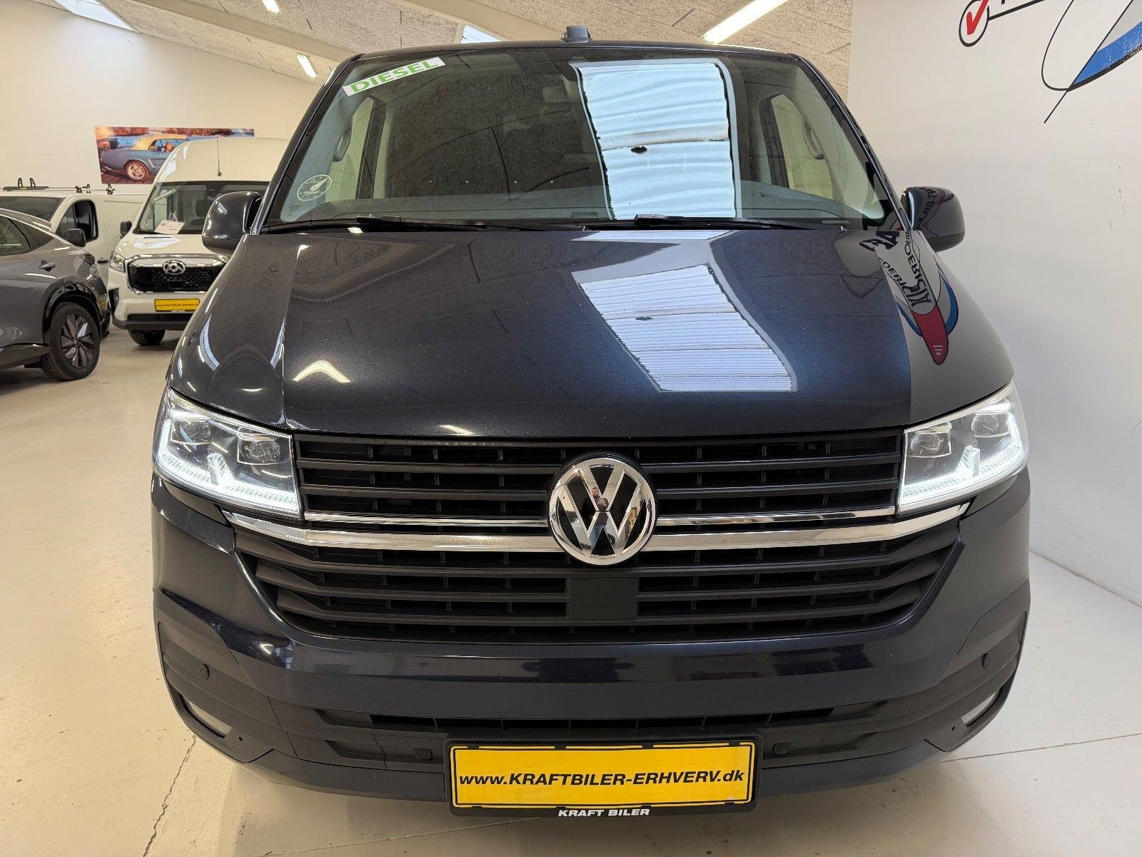Blå VW Transporter fra 2020