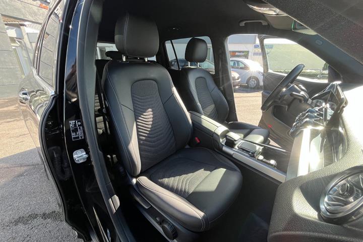 undefined Mercedes EQB300 fra 2023