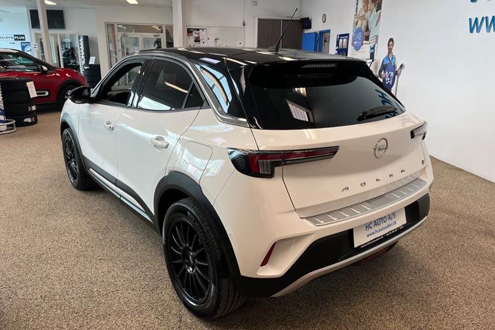 Hvid Opel Mokka-e fra 2024