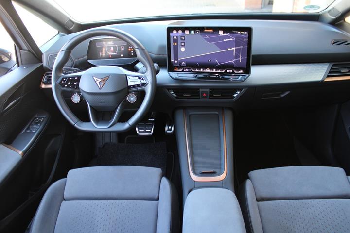 Grå Cupra Born fra 2025