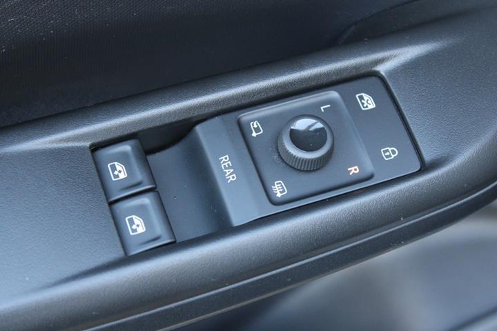 Grå Cupra Born fra 2025