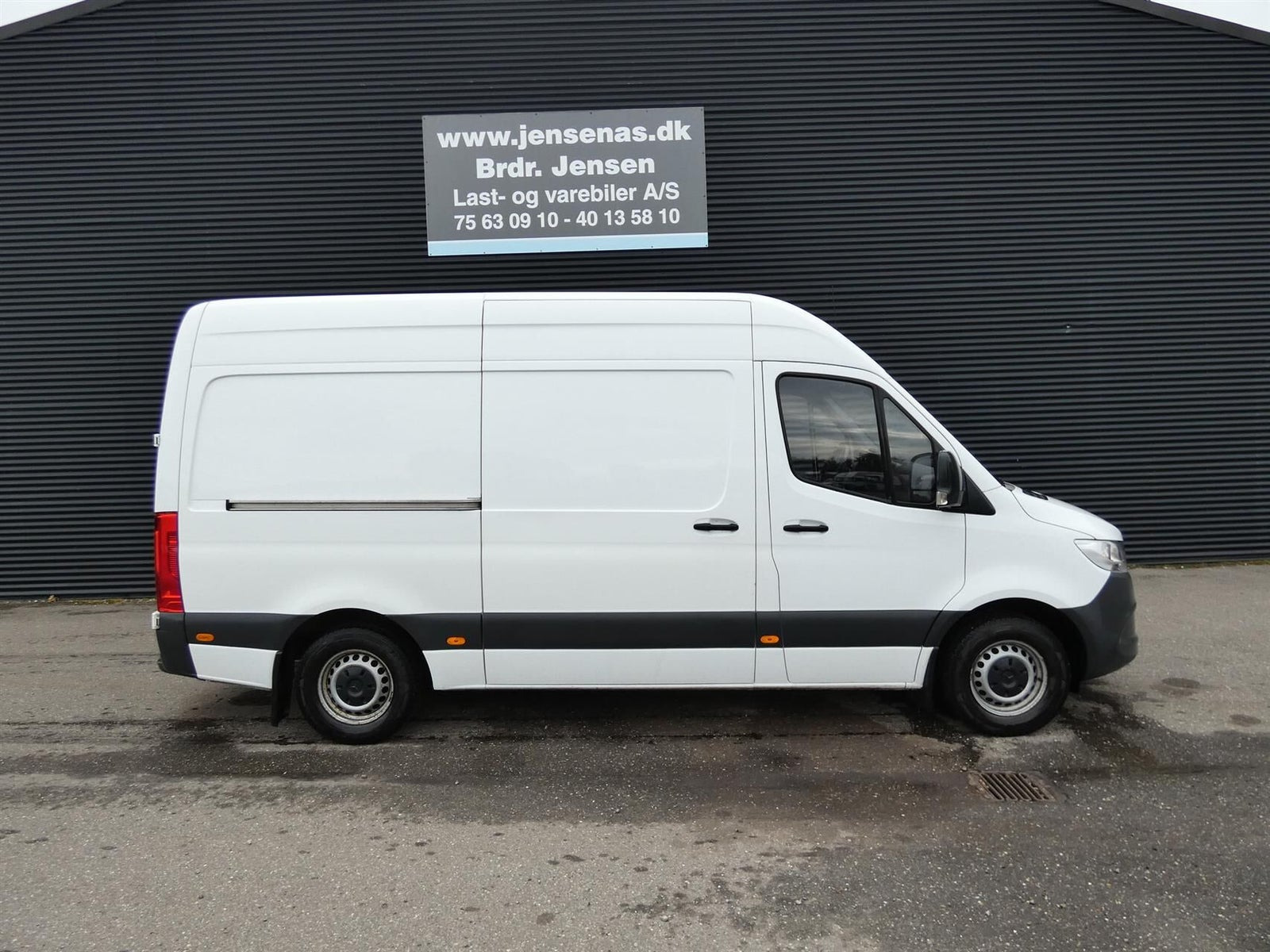 Hvid Mercedes Sprinter 316 fra 2020