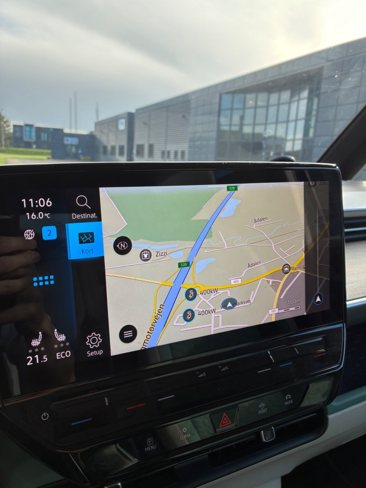 Grøn VW ID.Buzz fra 2024