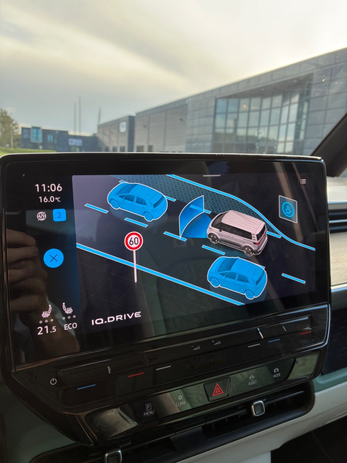 Grøn VW ID.Buzz fra 2024