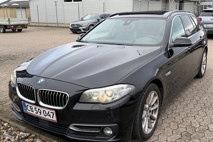 Sort BMW 530d fra 2015