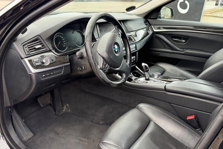 Sort BMW 530d fra 2015
