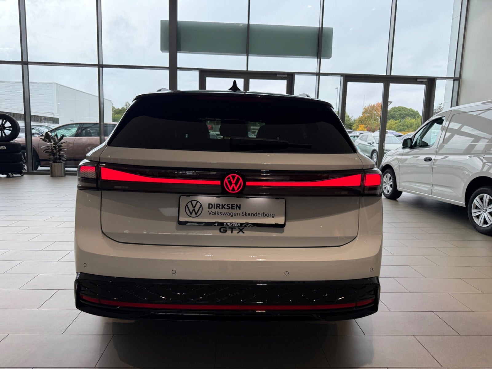 Hvid VW ID.7 fra 2027
