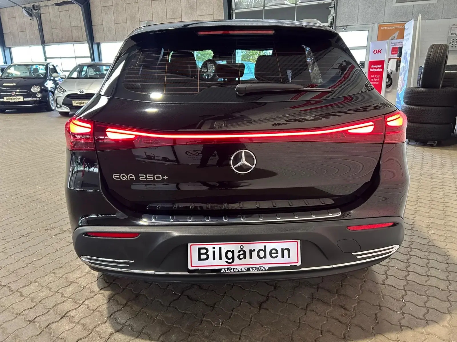 Sort Mercedes EQA250+ fra 2024