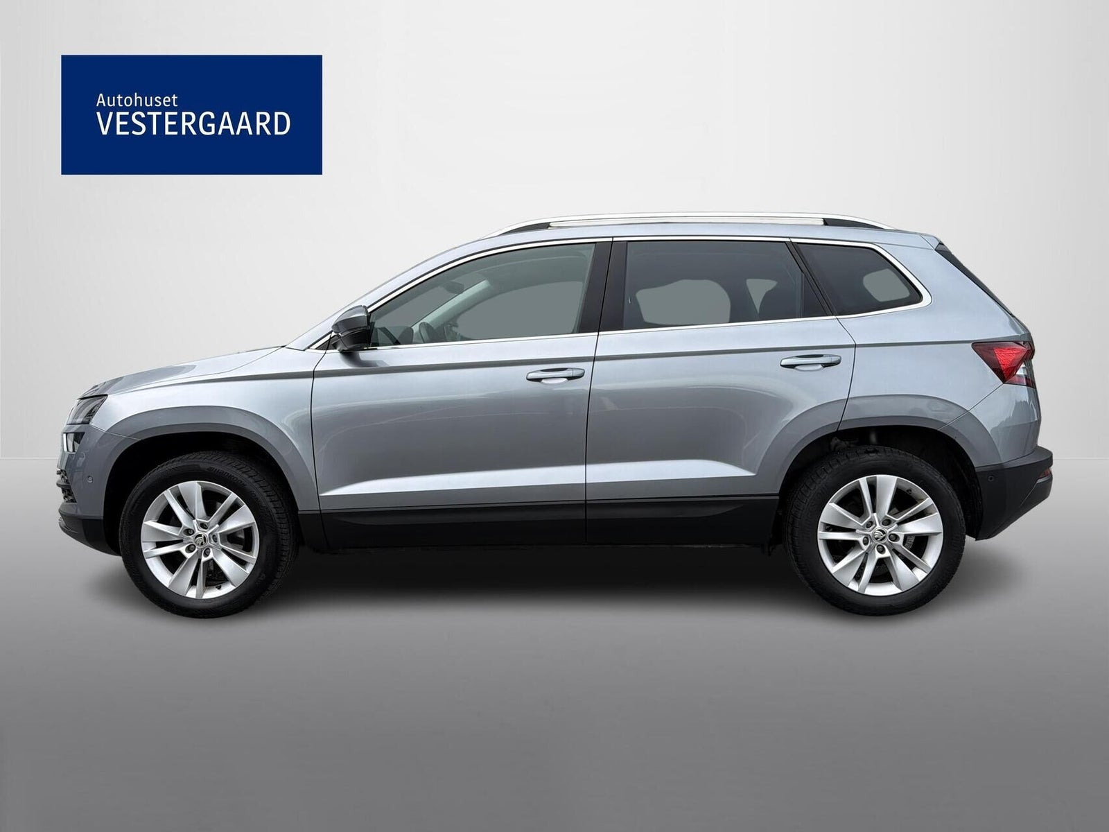 Grå Skoda Karoq fra 2020