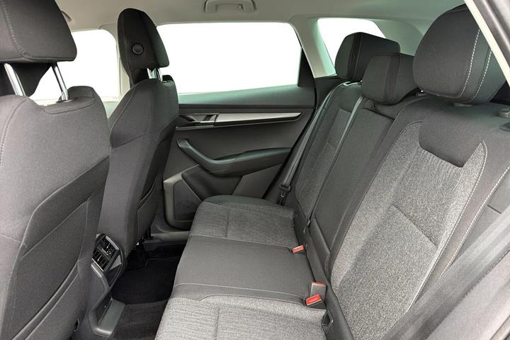 Grå Skoda Karoq fra 2020