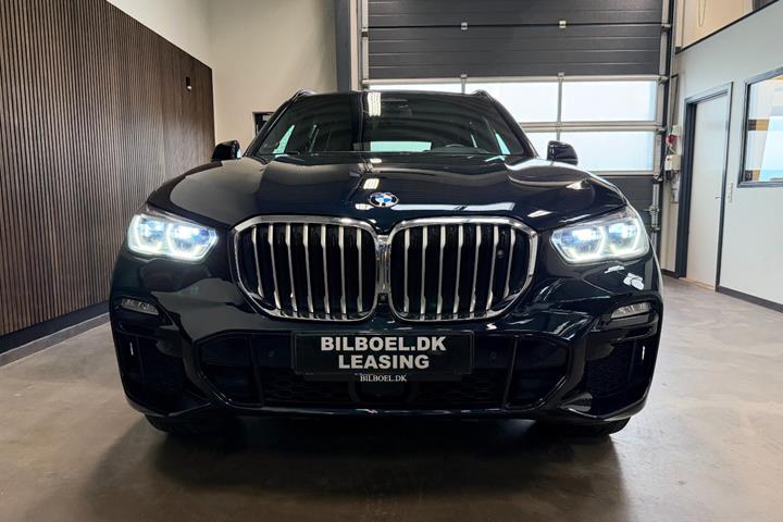 Sort BMW X5 fra 2020