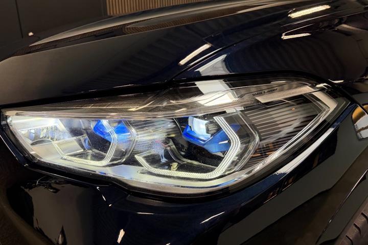 Sort BMW X5 fra 2020