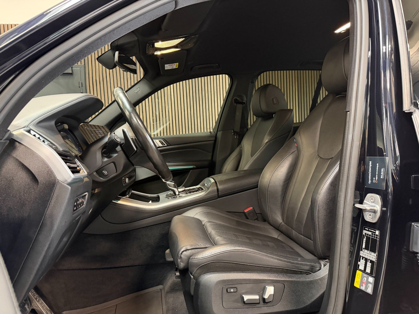 Sort BMW X5 fra 2020