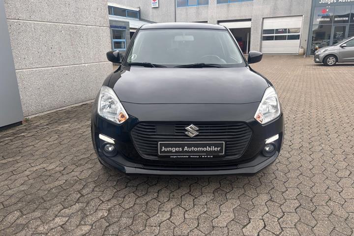 Sort Suzuki Swift fra 2020