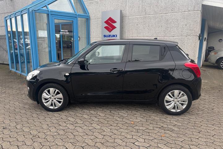 Sort Suzuki Swift fra 2020